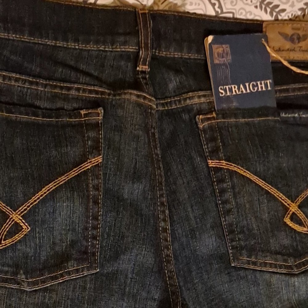 Jeans - Picture 3 of 4